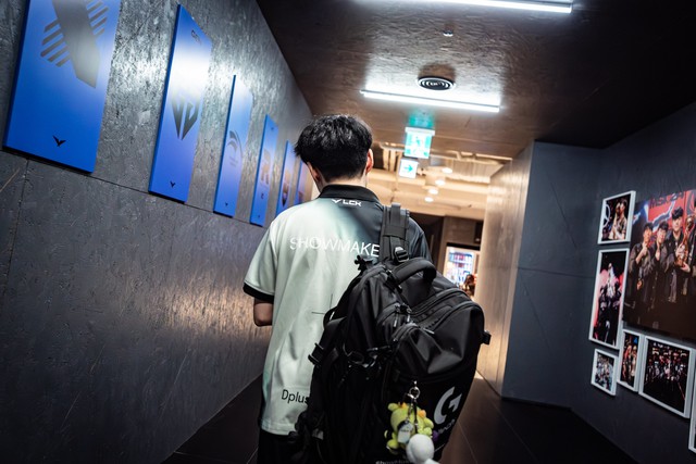 Bạn thân Faker lại để ngỏ khả năng “biến mất” sau chuỗi trận thất vọng