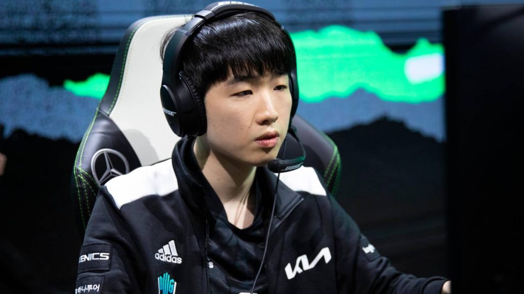 Cựu vương CKTG nhận “quả đắng” vì hành động cực kỳ nghiệp dư