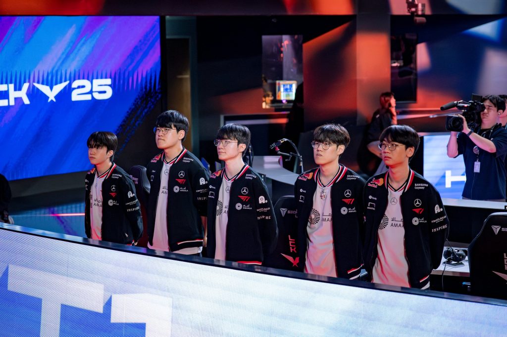 Đại chiến T1 – Gen.G: “Siêu kinh điển” quyết định của T1