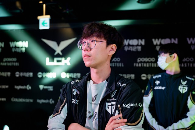 Đến lượt Ruler cũng chia sẻ về “hợp đồng lịch sử” của Faker