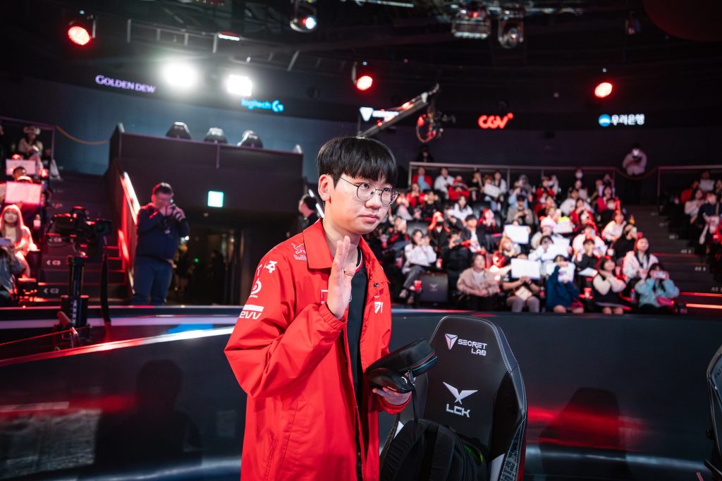 Doran xứng đáng nhận “gạch đá” trong chuỗi trận thất vọng của T1