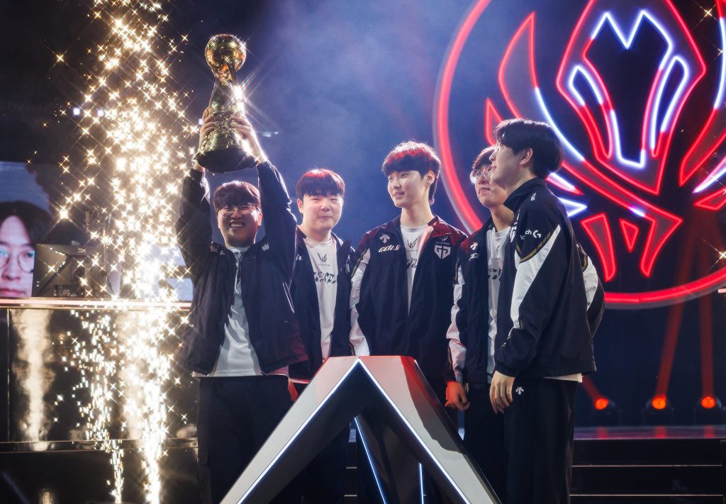 Dự đoán EWC 2025 môn LMHT: Gen.G và T1 “sáng cửa” Bán kết