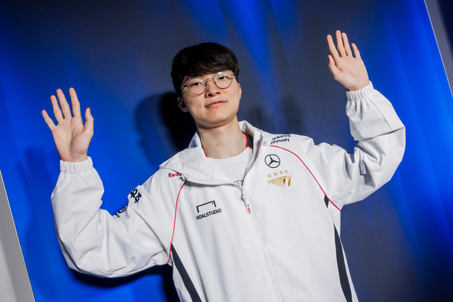Faker hé lộ “bí mật” thuở nhỏ, hóa ra “G.O.A.T” cũng thích trò may rủi