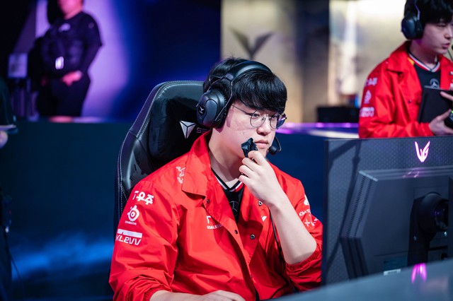 Gumayusi cay đắng nói về quãng thời gian dự bị tại T1