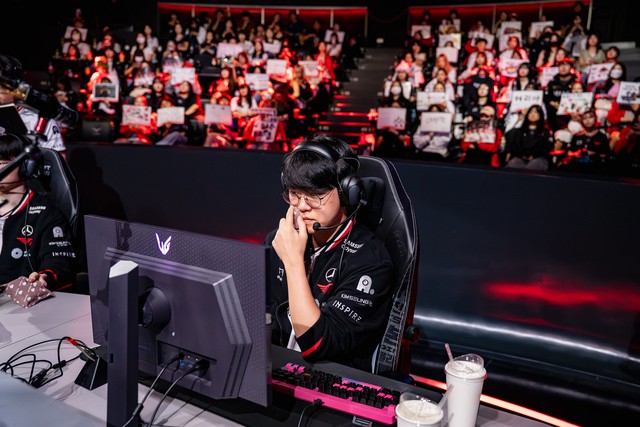 Gumayusi có động thái bất ngờ đối với anti-fan nhưng khiến cộng đồng nể phục