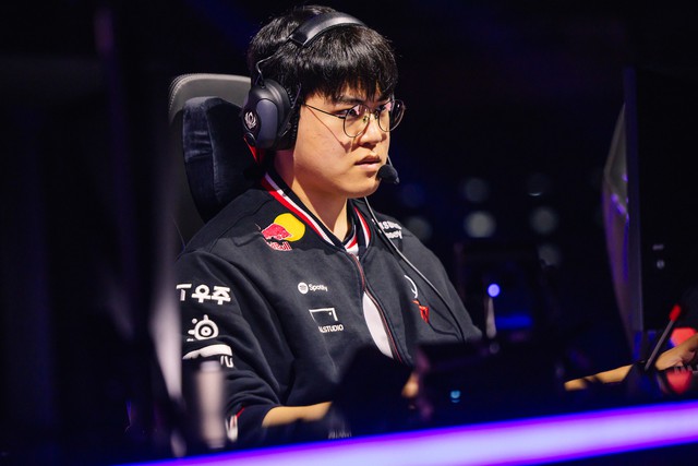 Gumayusi tuyên chiến với BLG sau chiến thắng chật vật CFO