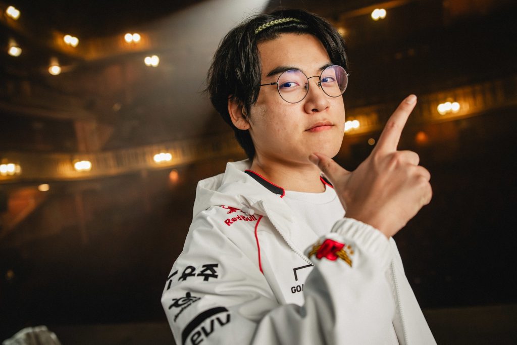 Gumayusi xứng danh “Quý ngài Hoàn Hảo” của CKTG 2025