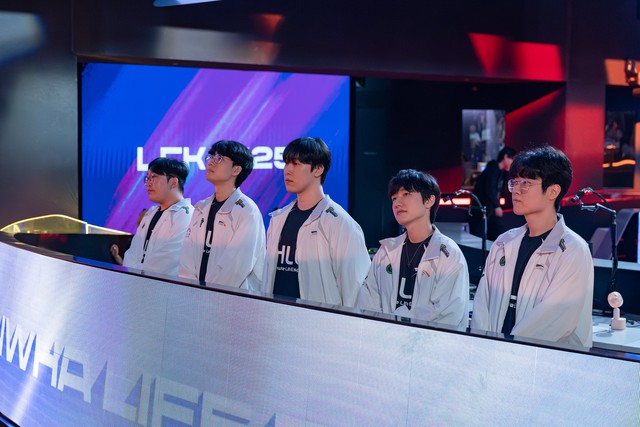 HLE lập tiếp một thành tích “xấu hổ” sau trận thua T1