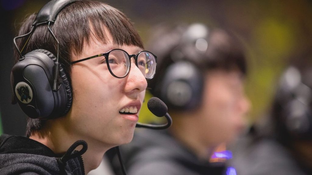 Huyền thoại LPL bất ngờ nhận định tiêu cực về tuyển thủ T1 trước thềm chung kết CKTG 2025