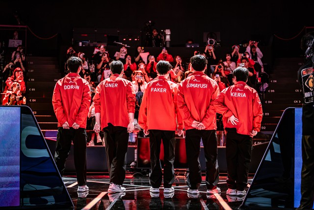 Liên tục có phong độ tốt nhưng T1 chỉ có 1 lựa chọn