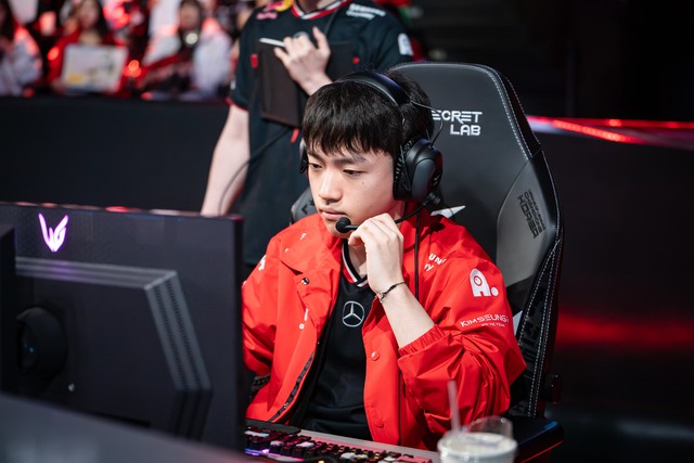 Nghi vấn Keria ngầm phê phán sai lầm của T1