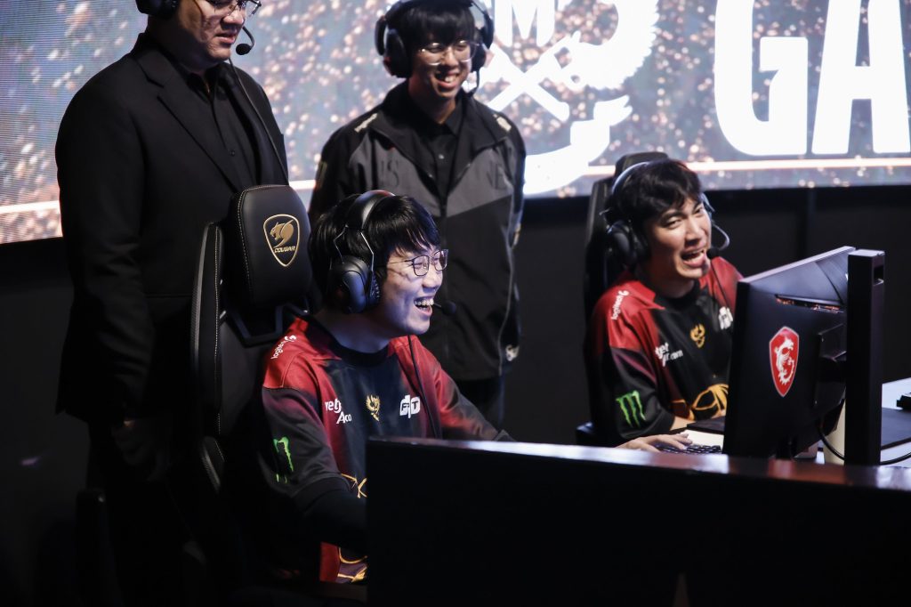 Nội bộ GAM thừa nhận trận thua trước CFO có phần do “tự hủy”