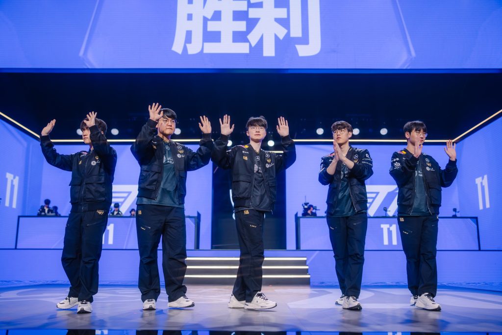 Oner đạt MVP nhưng đây mới là tuyển thủ T1 được fan LPL khen không tiếc lời