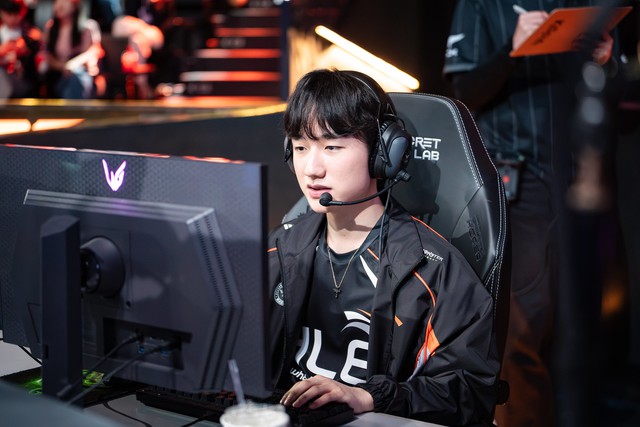 Peanut đang là tuyển thủ tệ nhất top 4 Rừng hàng đầu Regular Seasons 2025