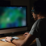 Rất mê chơi game nhưng vẫn kịp deadline, nam game thủ văn phòng hé lộ bí quyết