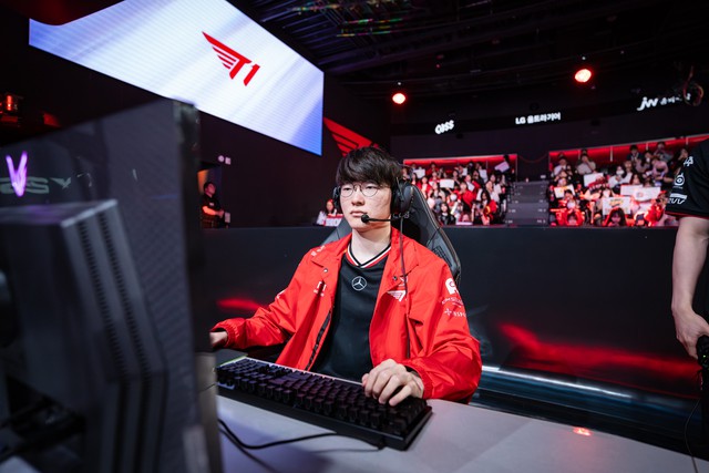 Riot công bố một thành tích “khủng” của các đội LMHT, T1 lại vắng mặt