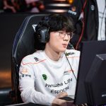 Siêu sao HLE “báo hại” cả đội lại còn “giúp” T1