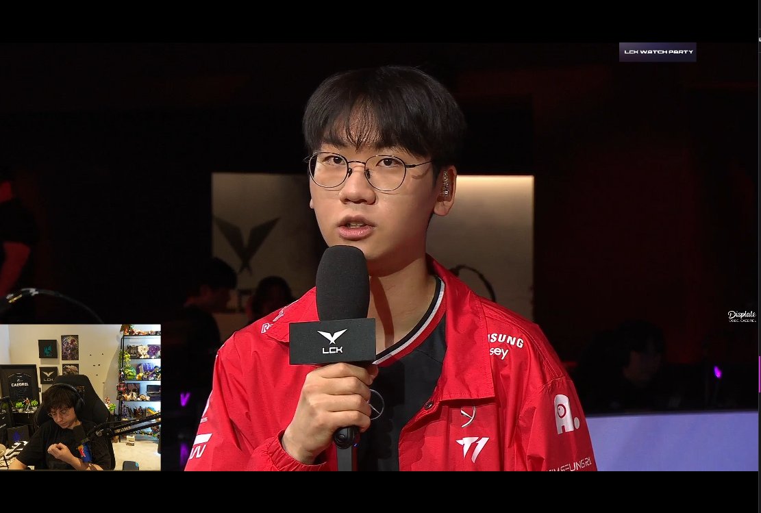 T1 đại thắng nhưng Faker “báo hại” hai người đàn em