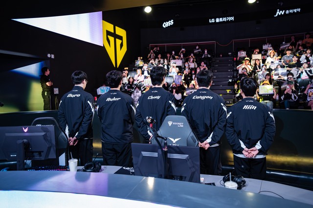 T1 thất bại đáng tiếc vì 2 cái tên