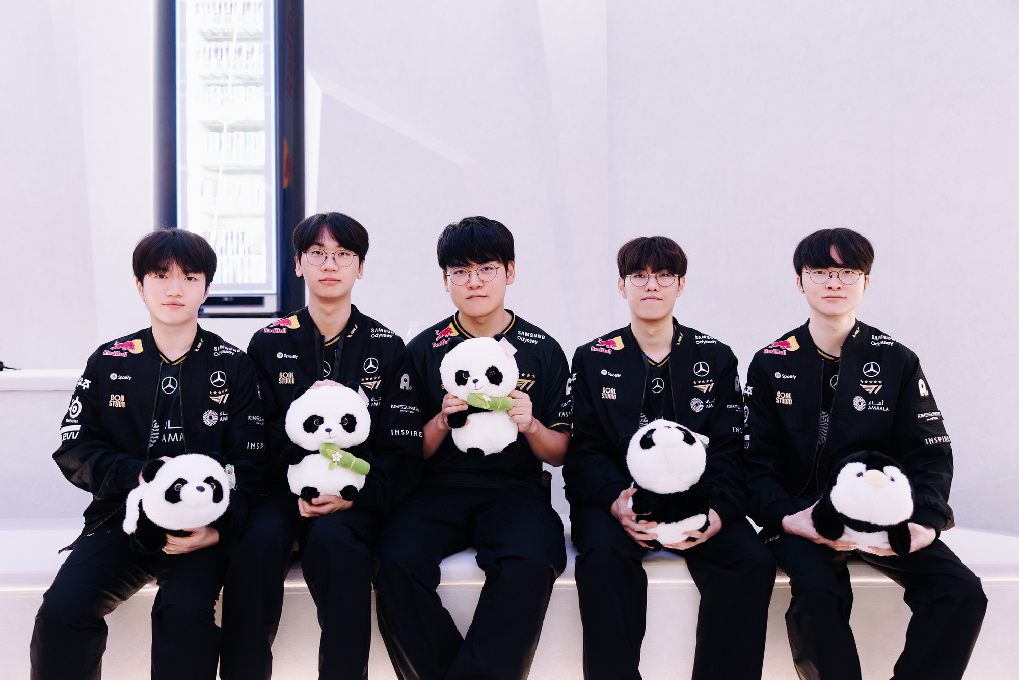 T1 trở thành nhà vô địch CKTG đầu tiên sở hữu loạt thông số “khó đỡ”