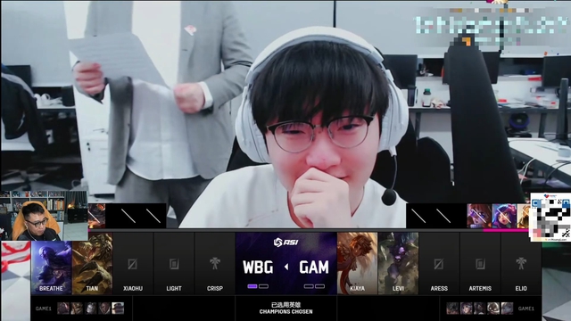 Tái ngộ GAM, cựu vương CKTG có màn “nhắc thù cũ”