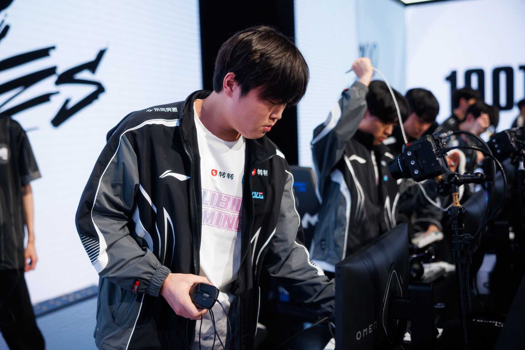 “Thảm họa” BLG tại CKTG 2025, fan LPL nhận xét cay đắng