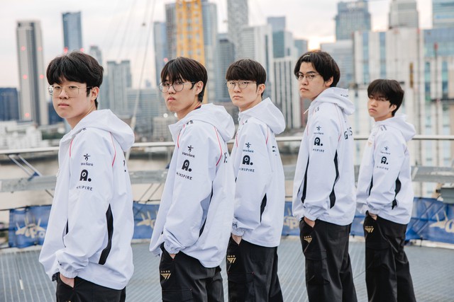 Top 5 trang phục CKTG được đánh giá đẹp nhất lịch sử LMHT và nghịch lý T1