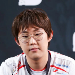 Từng được miễn nghĩa vụ vì mắc bệnh tâm thần, cựu vương CKTG lại bất ngờ lên top 1 Thách đấu Hàn