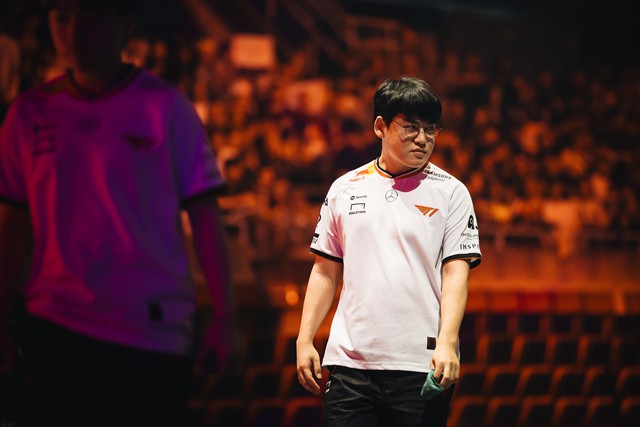 Xuất hiện thông tin khôi hài về Gumayusi nhưng khiến fan T1 bùng nổ phấn khích