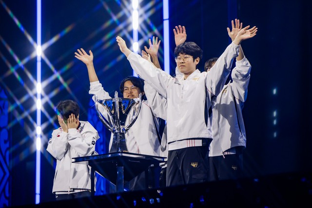 Zeus có thể không phải cái tên phù hợp với HLE