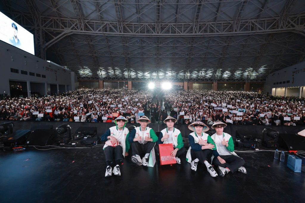 Fan meeting T1 tại Việt Nam: Sự kiện hoành tráng nhưng nhiều tranh cãi, ban tổ chức nói gì?