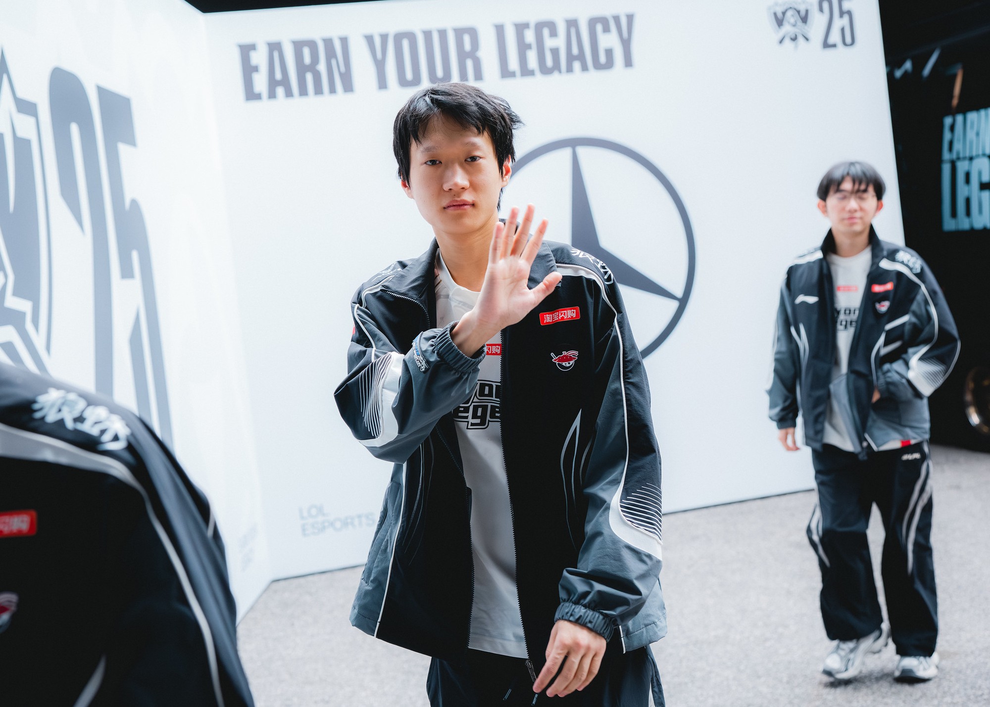 Hai đội tuyển LMHT ấn tượng bậc nhất năm 2025 có nguy cơ “bay màu” ở mùa giải mới