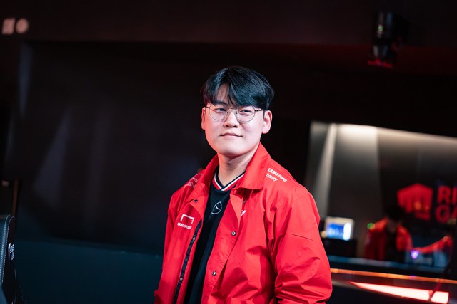 Lịch thi đấu Regular Seasons 2025 mới nhất: Ngóng chờ màn tái ngộ LazyFeel – Gumayusi