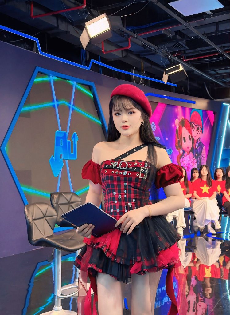 MC tường thuật Audition Việt Nam lần đầu tiên xuất hiện trong lịch sử giải là ai?