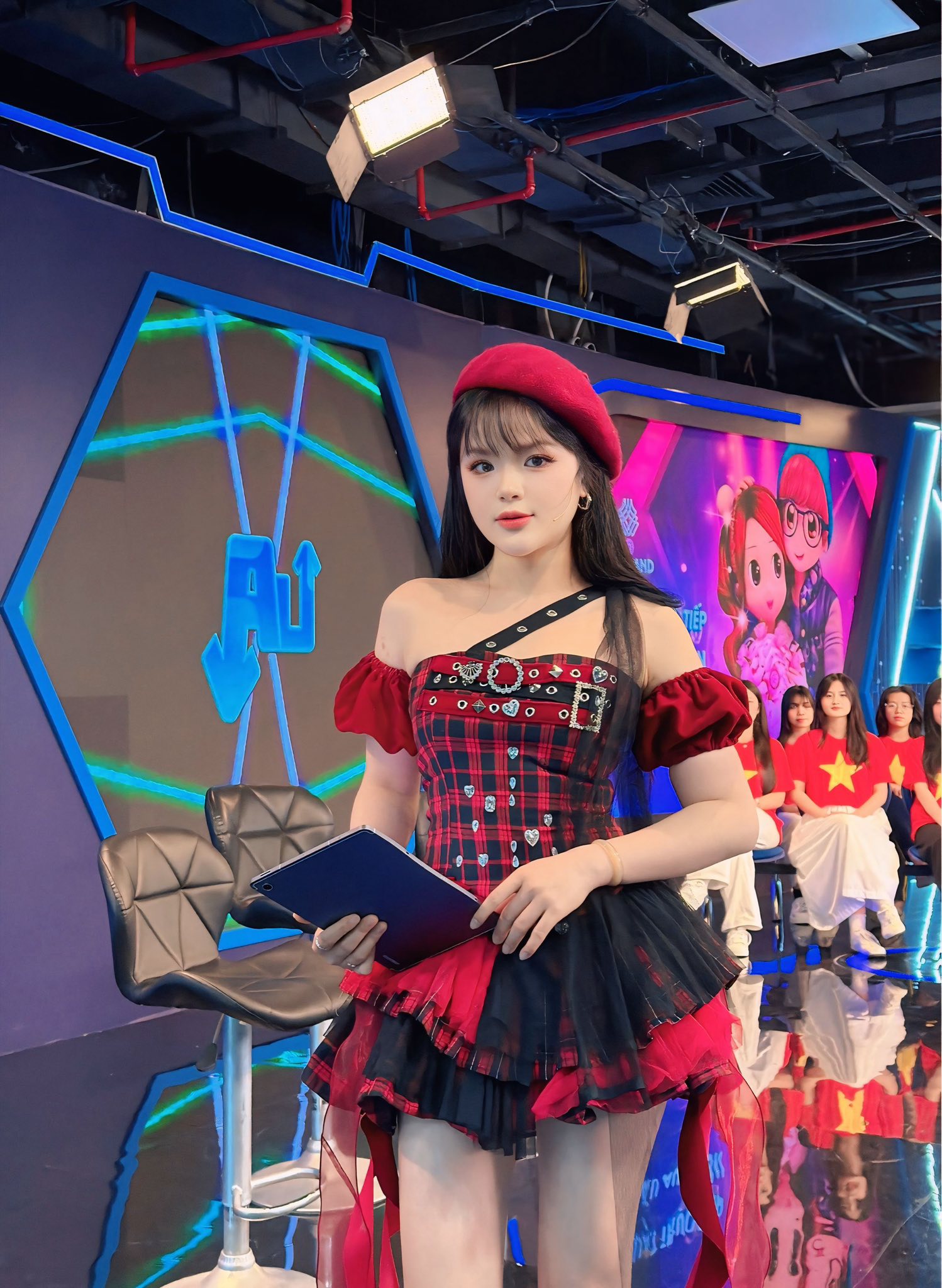 MC tường thuật Audition Việt Nam lần đầu tiên xuất hiện trong lịch sử giải là ai?