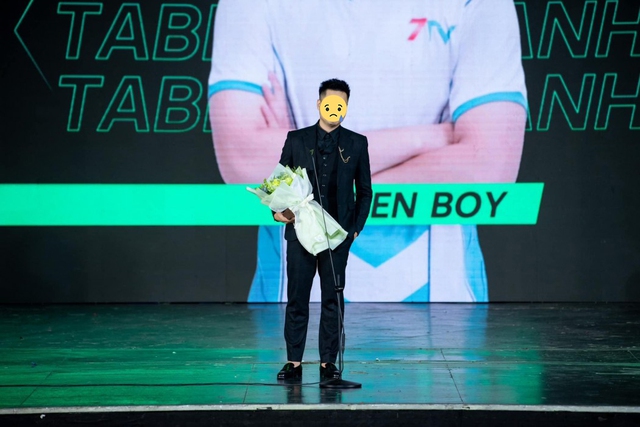 Nhan sắc cô gái khiến siêu sao FC Online “bay màu” sau drama “gạ gẫm fangirl”