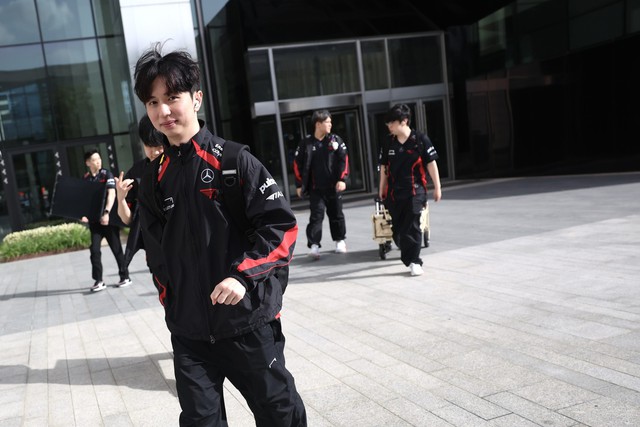 T1 tiếp tục chuỗi ngày thất vọng, gần như mất luôn suất tranh tài tại giải đấu trên sân nhà