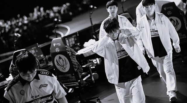 Thất bại đau đớn trước G2, Jackeylove chính thức xác lập một thành tích vô tiền khoáng hậu trong lịch sử