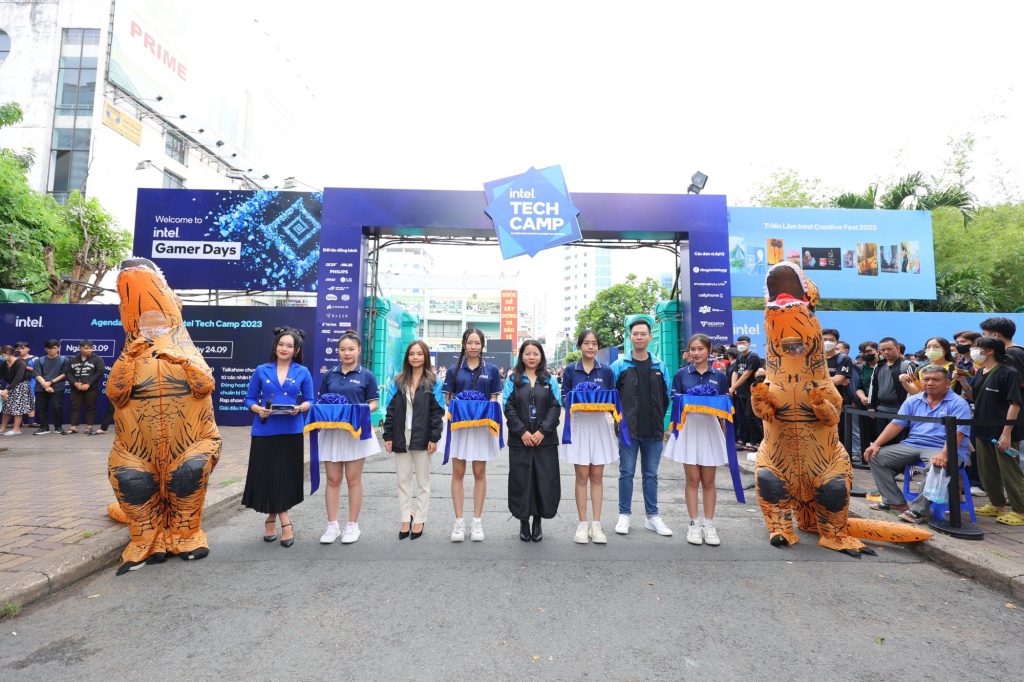 Lễ hội công nghệ INTEL TECH CAMP 2023: Lớn hơn, nhiều trải nghiệm hơn