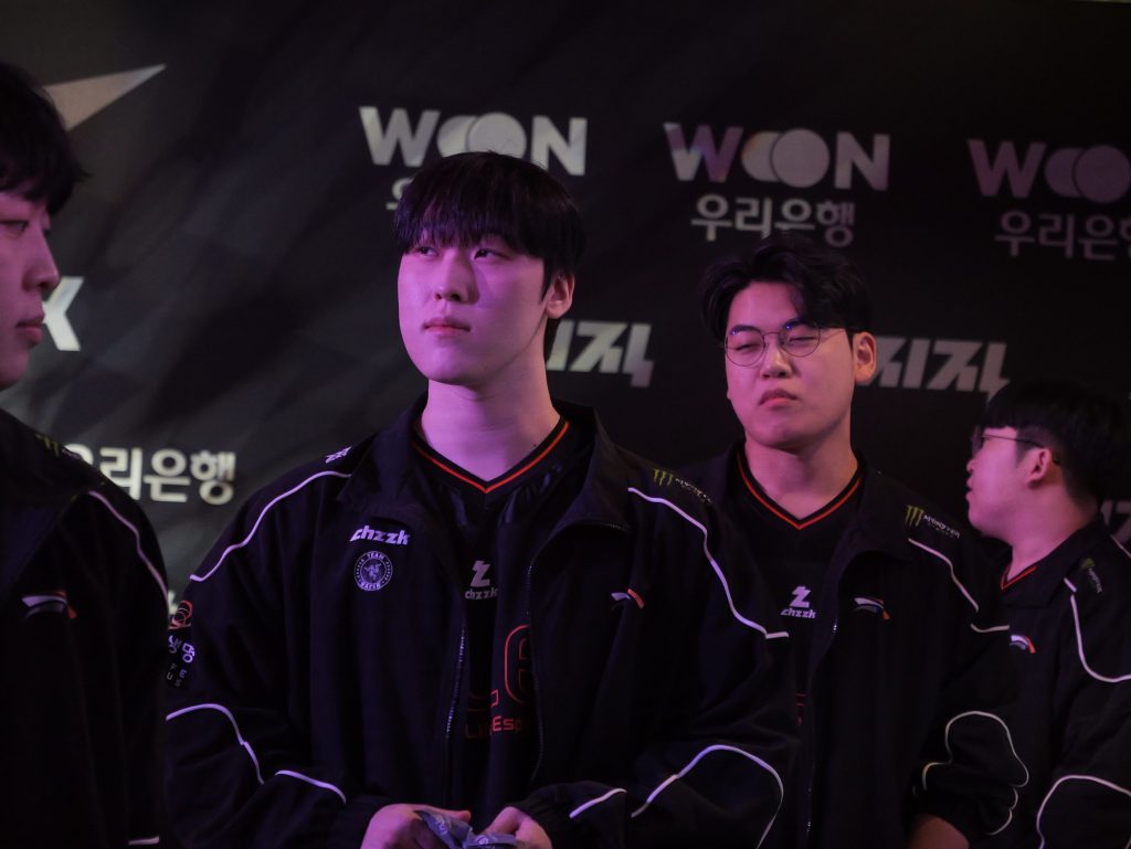 Đây là hai tuyển thủ đáng thất vọng nhất của HLE, bị cả siêu sao của LPL chỉ đích danh