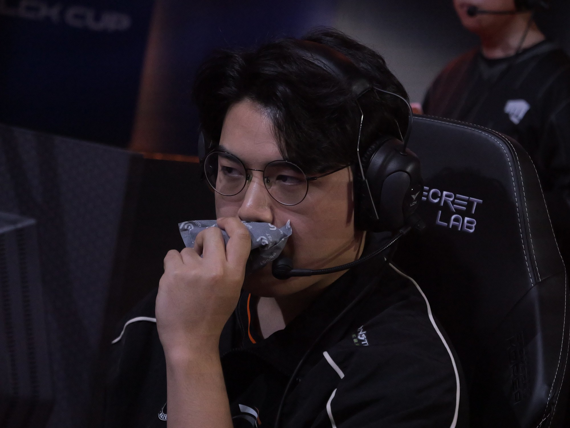 Gumayusi đồng thời nhắc về cả T1 lẫn HLE sau chiến thắng trước BRO