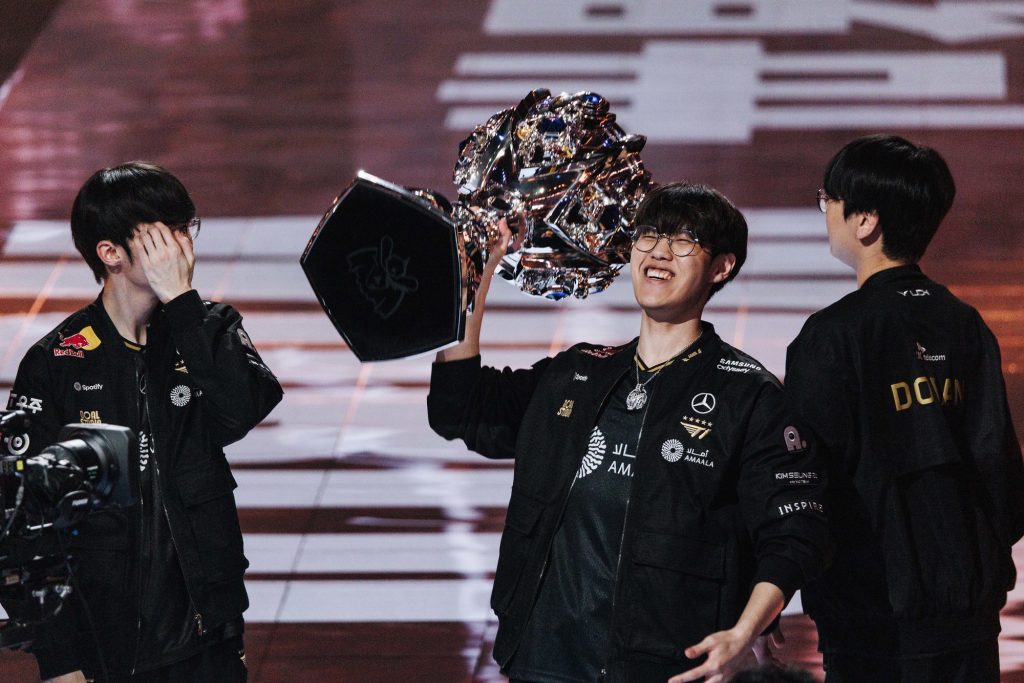 Oner đặt mục tiêu không tưởng vì Faker